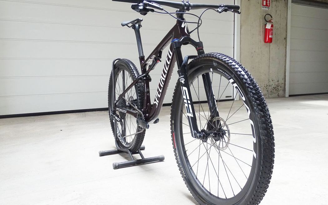 Mountain Bike Specialized Epic Expert Carbon, Usata, 2021, Como